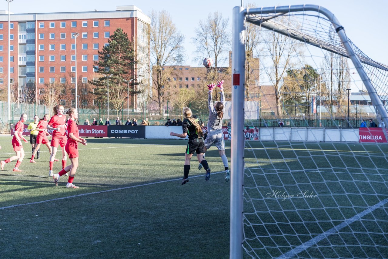 Bild 358 - wBJ Eimsbuettler TV - VfL Wolfsburg : Ergebnis: 1:3